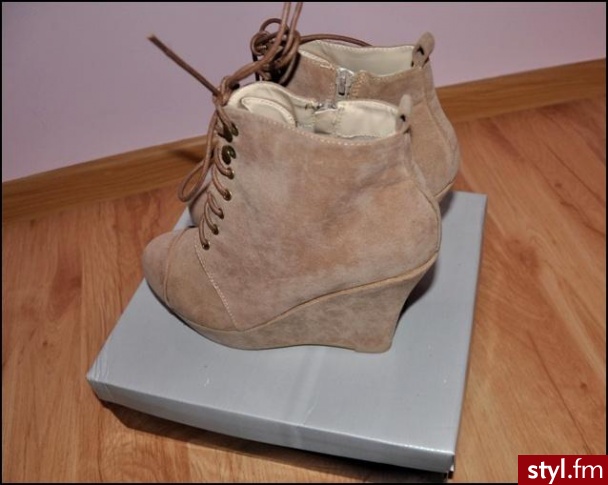 Pozostałe Buty Moda