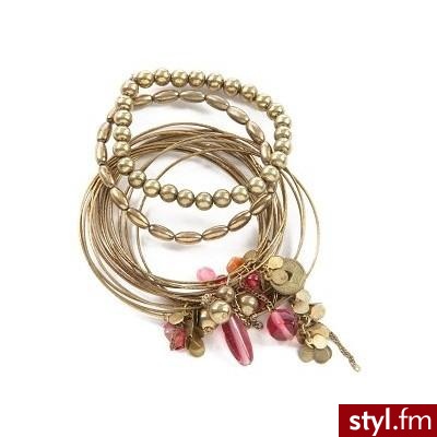 Bracelet femme multi-rangs - Bijoux Camaieu - Pret a porter... - Polyvore. Pobrano ze strony: http://www.polyvore.com/bracelet_femme_multi-rangs_bijoux_camaieu/thing?id=21100174 - Pozostałe Dodatki Moda
