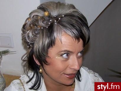 Średnie Fryzury