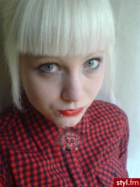 Średnie Fryzury