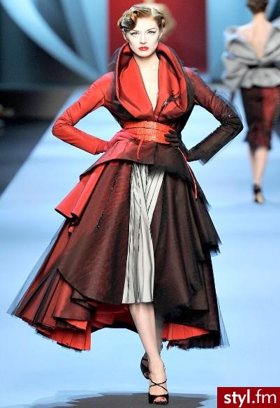 Christian Dior wiosna 2011 - Sukienki Moda