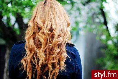 Blond Rozpuszczone Kręcone Na co dzień Długie Fryzury
