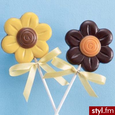 czekoladowe lizaki w kształcie wiosennych kwiatów od Godiva - 11$ - Misz-masz