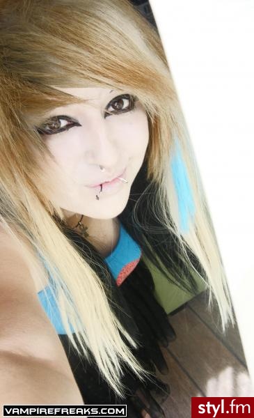 EMO Alternatywne Średnie Fryzury