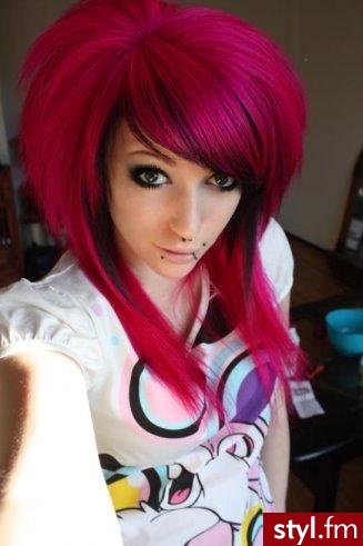 Kitty Mallow - EMO Alternatywne Średnie Fryzury