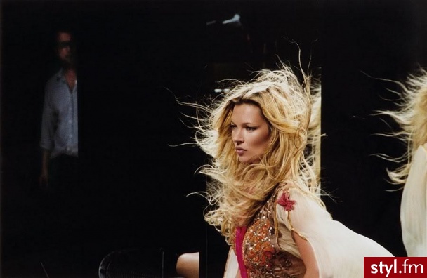 Kate Moss - Długie Fryzury