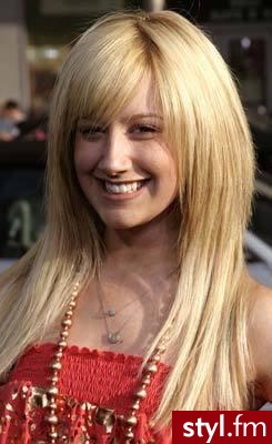 Ashley Tisdale - Długie Fryzury
