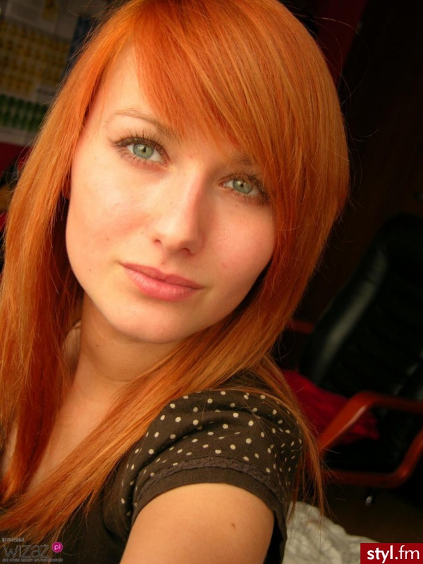 Średnie Fryzury