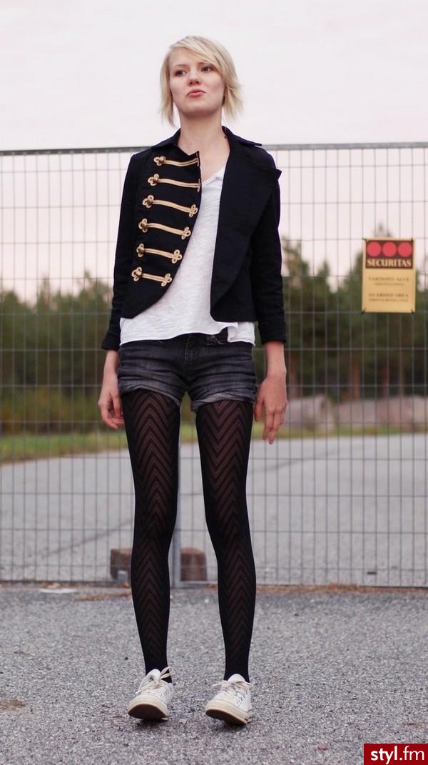 Jeżeli zdjęcie znajduje się już w galerii poproszę o link - Moda uliczna Inne Moda