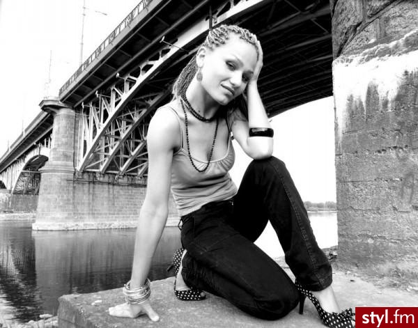 Marika :)  
jak już jest to napiszcie ;D - Moda uliczna Inne Moda