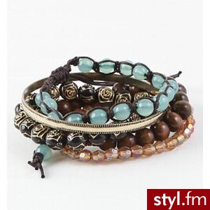 Kirra Jewelry & Hair - Womens - 4 Pack Rose And Bead Bracele... - Polyvore. Pobrano ze strony: http://www.polyvore.com/kirra_jewelry_hair_womens_pack/thing?id=15458894 - Pozostałe Dodatki Moda