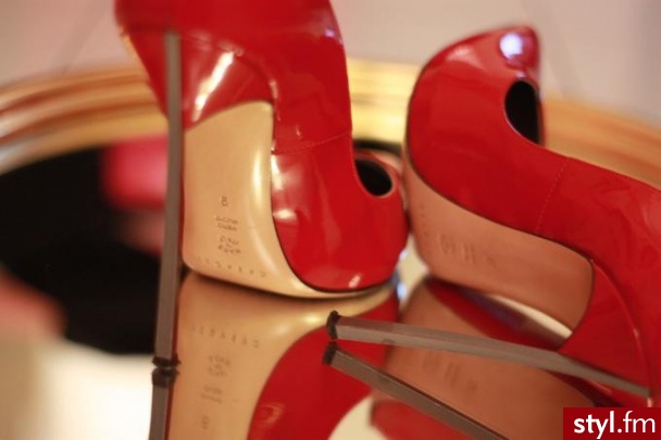 Szpilki Buty Moda