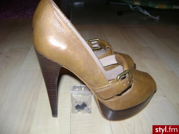 Pozostałe Buty Moda