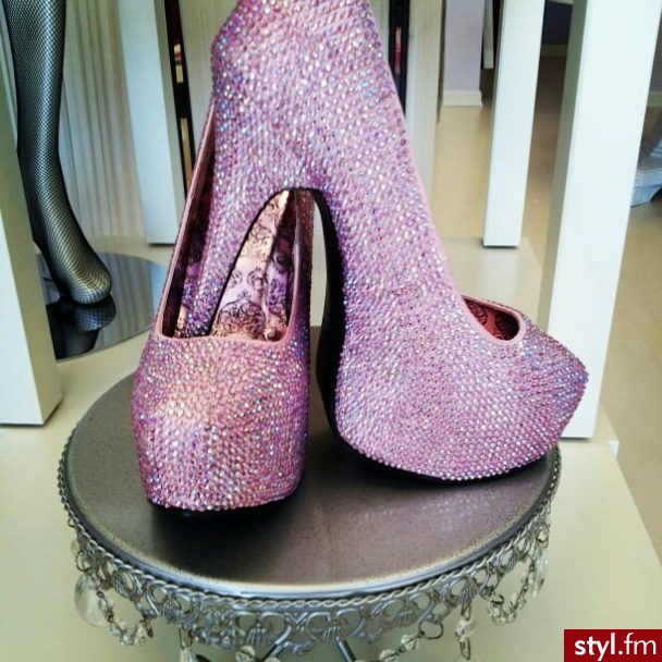 Szpilki Buty Moda