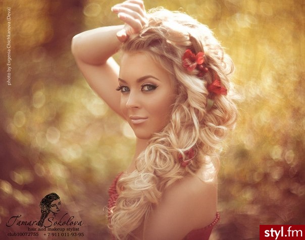 Blond Upięcie Kręcone Ślubne Długie Fryzury