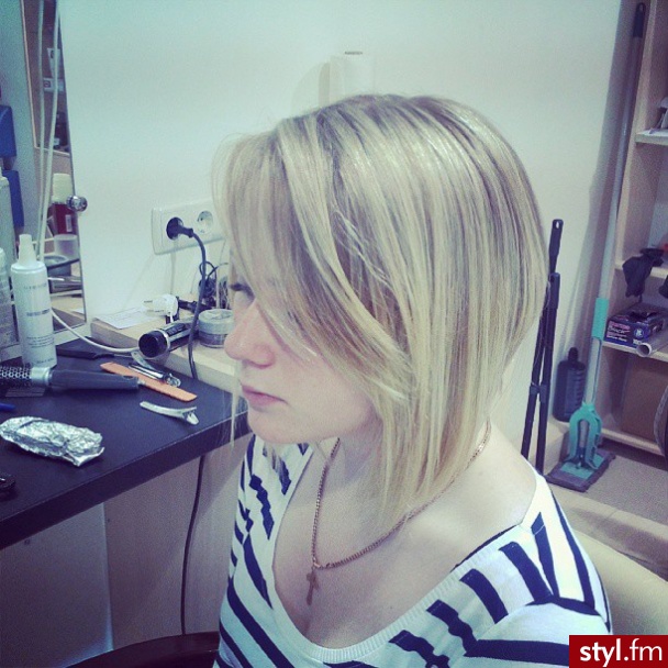 Blond Rozpuszczone Proste Na co dzień Średnie Fryzury