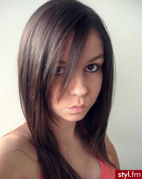 Średnie Fryzury