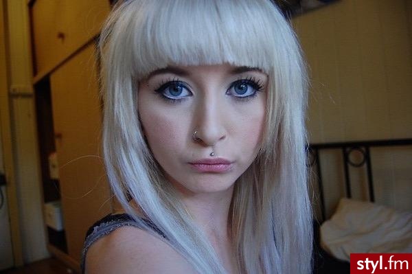 Średnie Fryzury