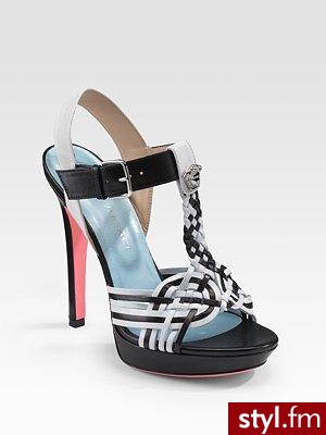 buty. Versace
Jeżeli już jest proszę o link - Pozostałe Buty Moda