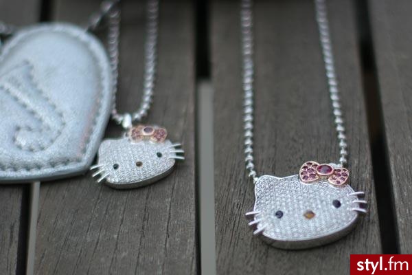 Dodatki, ozdoby. Jeśli zdjęcie znajduje się w galerii podaj link, a usunę. - Pozostałe Dodatki Moda