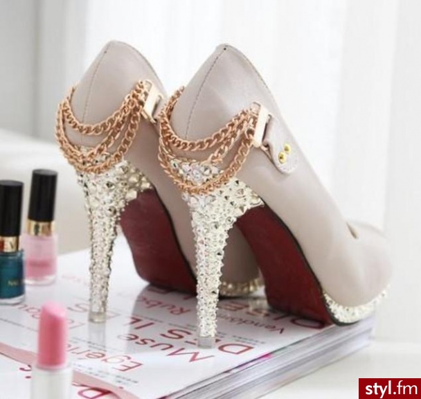 Szpilki Buty Moda