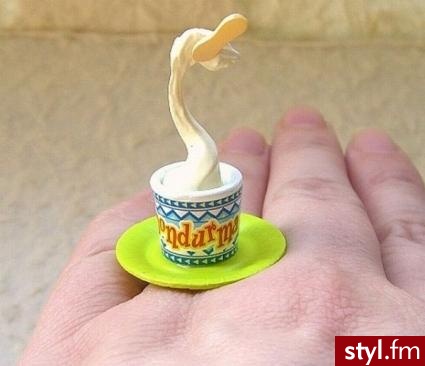 Oryginalne, lecz \"mało wygodne\" pierścionki ;) - Pozostałe Dodatki Moda