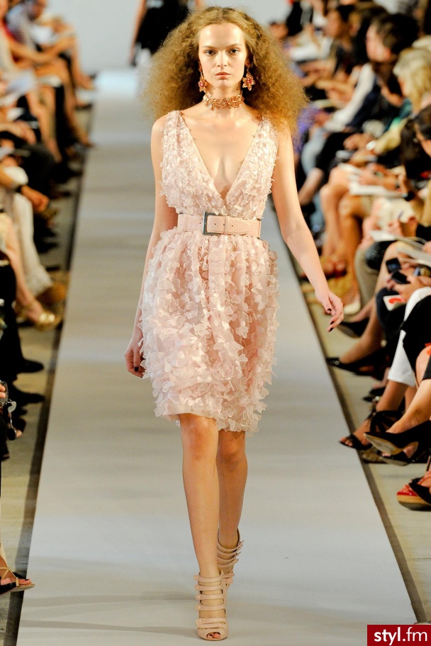 Sukienki Moda