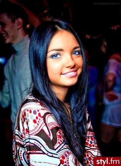 Średnie Fryzury