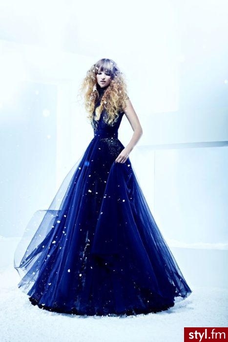 Sukienki Moda