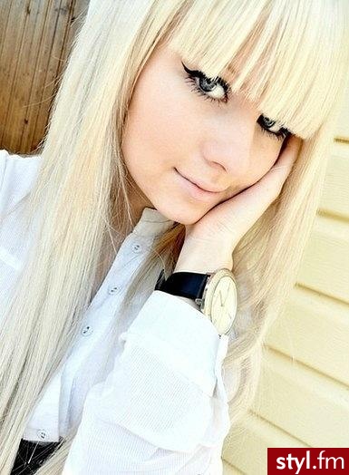 Blond Rozpuszczone Proste z grzywką Na co dzień Długie Fryzury