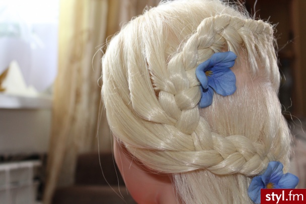 Blond Warkocze Proste Wieczorowe Długie Fryzury
