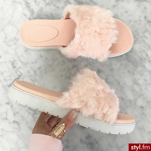 Klapki Buty Moda