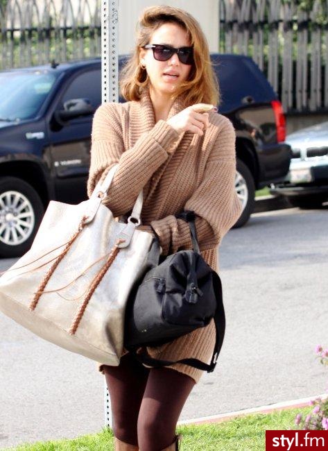 Swetry Ciuchy Moda