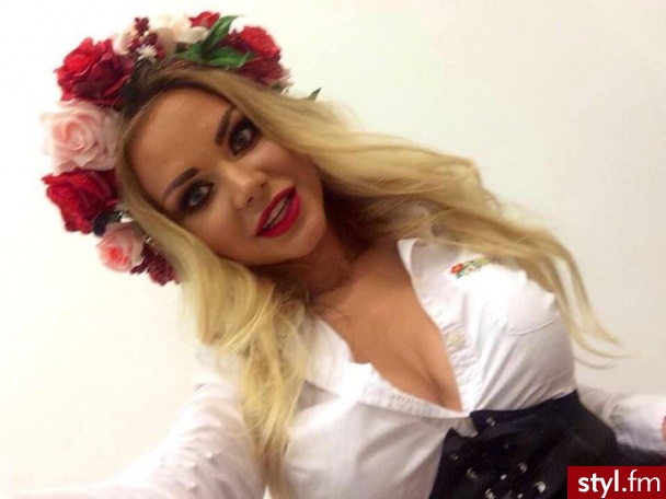 Blond Rozpuszczone Kręcone Na co dzień Długie Fryzury