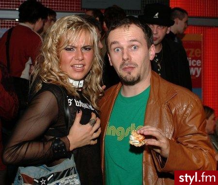 Doda & K.A.S.A.
w 2003 roku ;) - Kręcone Na co dzień Średnie Fryzury
