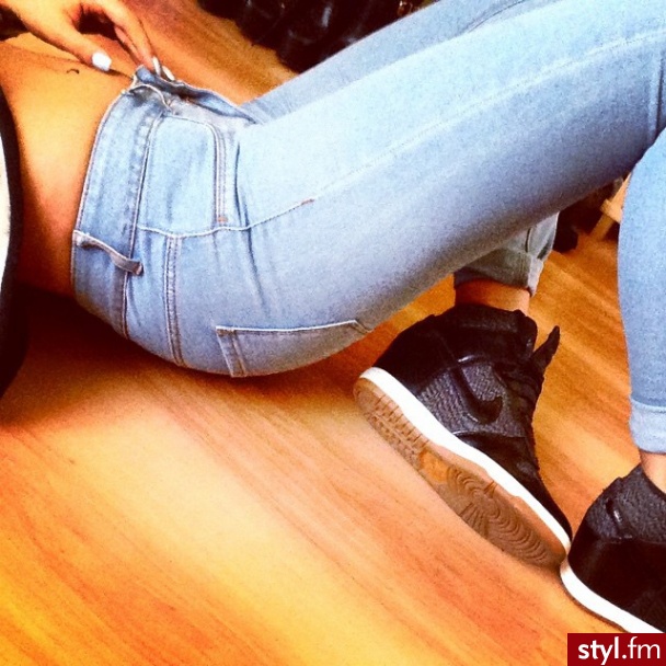 Jeansy Spodnie Moda
