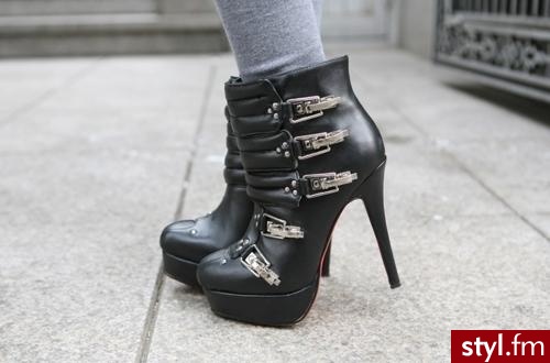 Pozostałe Buty Moda