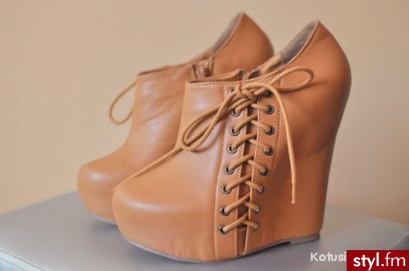 Koturny Buty Moda