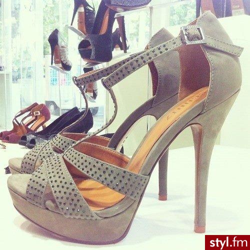 Szpilki Buty Moda