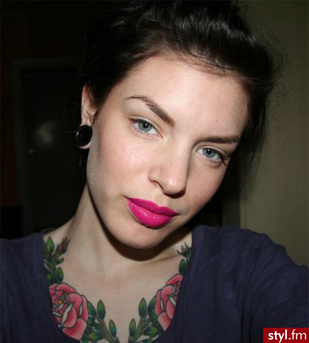 Lips:      Peggy Sage Lipstick - Cyclamen - Dzienne Makijaże