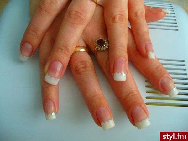 frencz z gwiazdkami na lini uśmiechu:) - Paznokcie