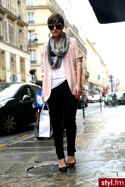 Jeżeli zdjęcie znajduje się już w galerii poproszę o link - Moda uliczna Inne Moda