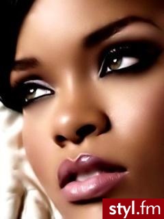 Rihanna - Makijaże