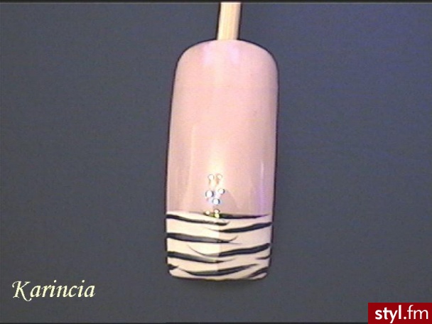 French - zebra - Paznokcie
