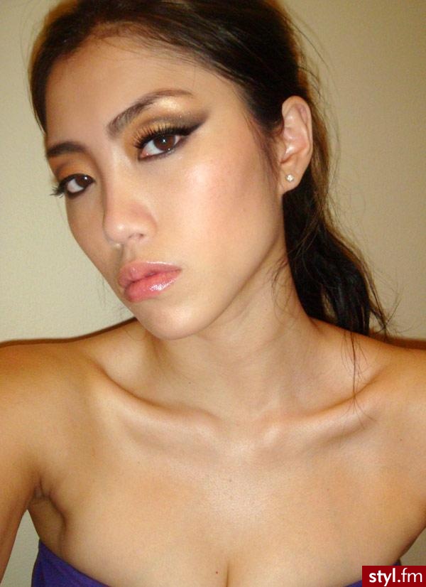 makijaż. * MAC Eye Shadow x 4 in Leopard Luxe
* Milani Eye Tech Liquid Eye Liner in Black
* MAC Club Eyeshadow - Makijaże