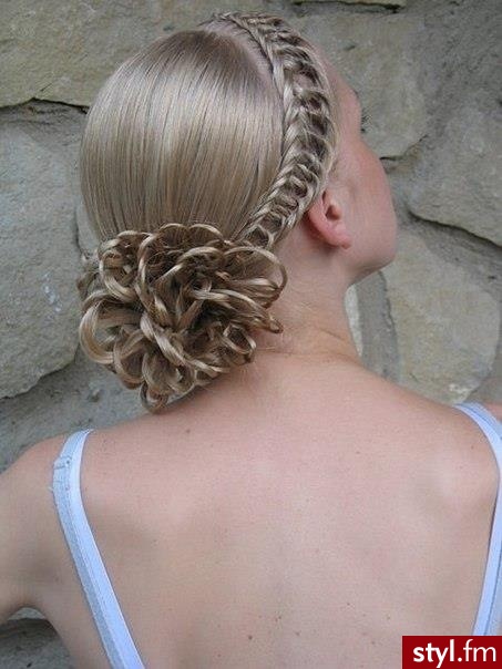 Blond Kok Proste Ślubne Długie Fryzury