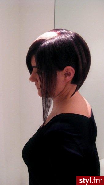 http://e-loook.blogspot.com/ - Krótkie Fryzury