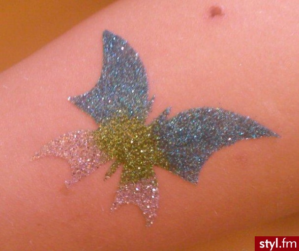 tatoo brokatowy na ciało :) - Paznokcie