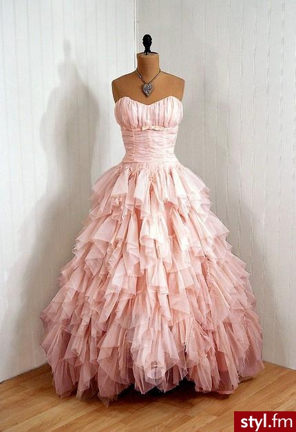 Sukienki Moda