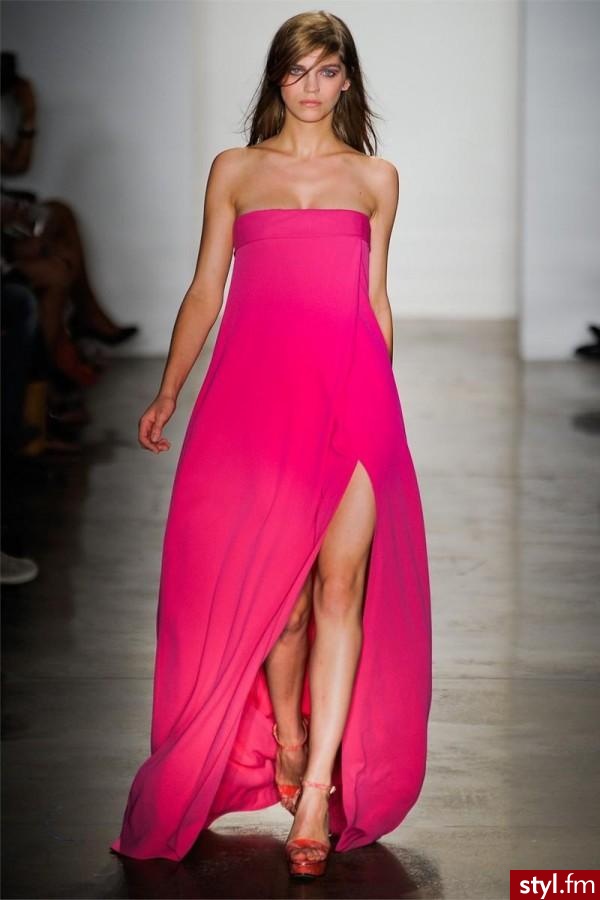 Sukienki Moda